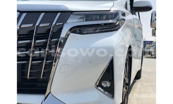 Acheter Import Voiture Toyota Alphard Blanc à Import - Dubai, Benin Acheter Import Voiture Toyota Alphard Blanc à Import - Dubai, Benin