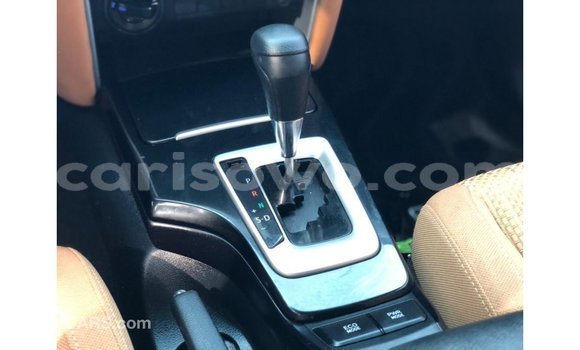 Acheter Import Voiture Toyota Fortuner Blanc à Import - Dubai, Benin Acheter Import Voiture Toyota Fortuner Blanc à Import - Dubai, Benin