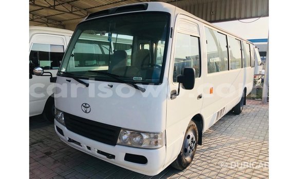 Acheter Import Utilitaire Toyota Coaster Blanc à Import - Dubai, Benin Acheter Import Utilitaire Toyota Coaster Blanc à Import - Dubai, Benin