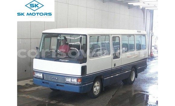 Sayi Imported Toyota Coaster White Babbar mota in Import - Dubai a Benin