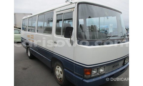 Acheter Import Utilitaire Toyota Coaster Blanc à Import - Dubai, Benin Acheter Import Utilitaire Toyota Coaster Blanc à Import - Dubai, Benin