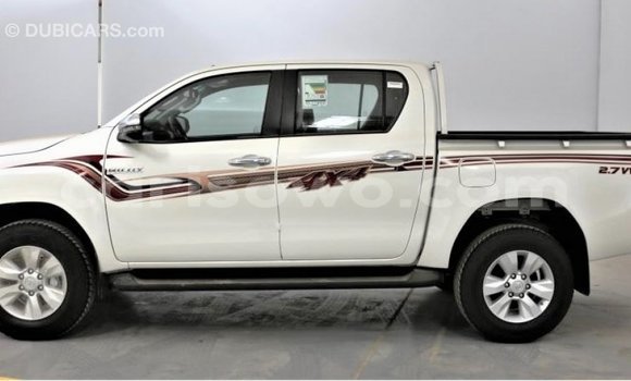 Ra Imported Toyota Hilux funfun Ọkọ̀ in Import - Dubai ni Benin Ra Imported Toyota Hilux funfun Ọkọ̀ in Import - Dubai ni Benin