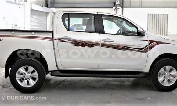 Ra Imported Toyota Hilux funfun Ọkọ̀ in Import - Dubai ni Benin Ra Imported Toyota Hilux funfun Ọkọ̀ in Import - Dubai ni Benin