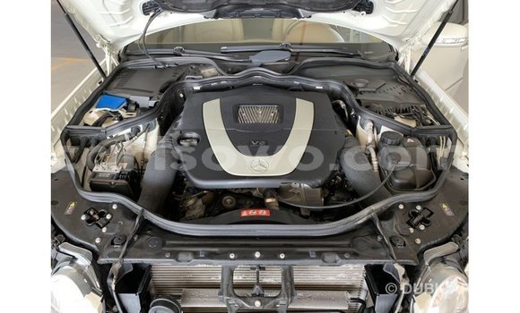 Sayi Imported Mercedes-Benz 200 White Mota in Import - Dubai a Benin Sayi Imported Mercedes-Benz 200 White Mota in Import - Dubai a Benin