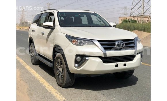 Buy Import Toyota Fortuner White Car in Import - Dubai in Benign Buy Import Toyota Fortuner White Car in Import - Dubai in Benign