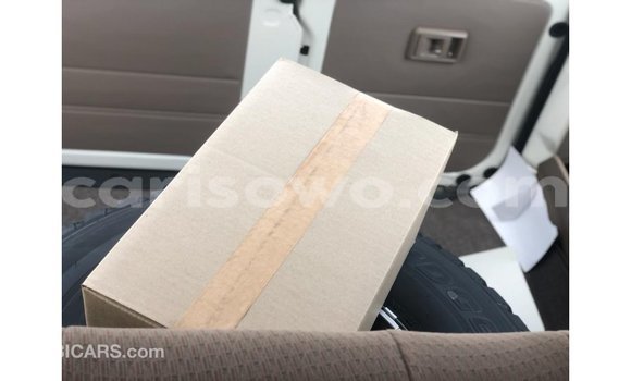 Acheter Import Voiture Toyota Land Cruiser Autre à Import - Dubai, Benin Acheter Import Voiture Toyota Land Cruiser Autre à Import - Dubai, Benin