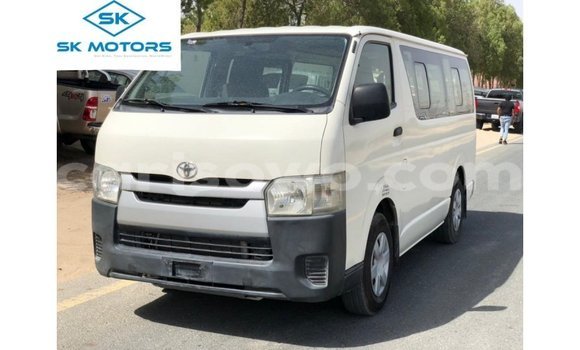 Buy Import Toyota Hiace White Car in Import - Dubai in Benign