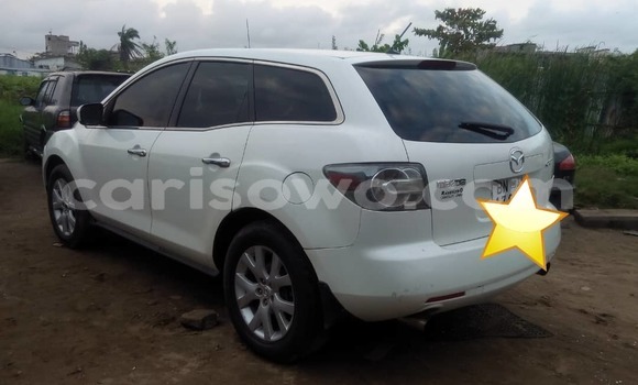 Ra Àlòkù Mazda CX–7 funfun Ọkọ̀ in Cotonou ni Benin