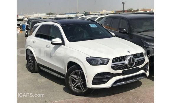 Acheter Import Voiture Mercedes-Benz GLE Blanc à Import - Dubai, Benin Acheter Import Voiture Mercedes-Benz GLE Blanc à Import - Dubai, Benin