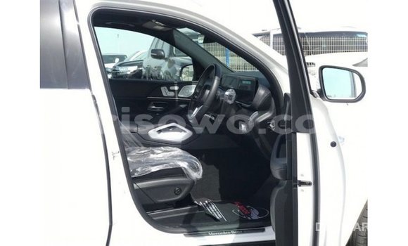 Acheter Import Voiture Mercedes-Benz GLE Blanc à Import - Dubai, Benin Acheter Import Voiture Mercedes-Benz GLE Blanc à Import - Dubai, Benin