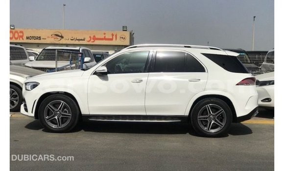 Acheter Import Voiture Mercedes-Benz GLE Blanc à Import - Dubai, Benin Acheter Import Voiture Mercedes-Benz GLE Blanc à Import - Dubai, Benin