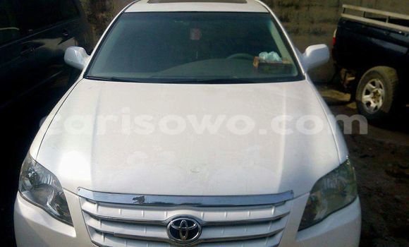 Buy Used Toyota Avalon Silver Car in Cotonou in Benign Buy Used Toyota Avalon Silver Car in Cotonou in Benign