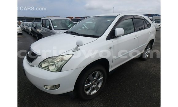 Acheter Import Voiture Toyota Harrier Blanc à Import - Dubai, Benin Acheter Import Voiture Toyota Harrier Blanc à Import - Dubai, Benin