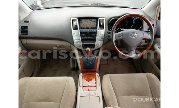 Acheter Import Voiture Toyota Harrier Blanc à Import - Dubai, Benin Acheter Import Voiture Toyota Harrier Blanc à Import - Dubai, Benin