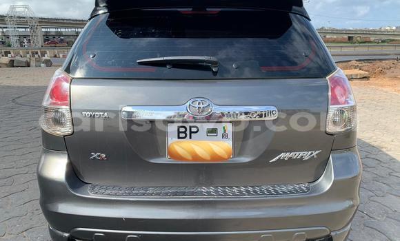 Ra Àlòkù Toyota Matrix Black Ọkọ̀ in Cotonou ni Benin Ra Àlòkù Toyota Matrix Black Ọkọ̀ in Cotonou ni Benin