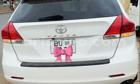 Acheter Neuf Voiture Toyota Venza Blanc à Cotonou, Benin