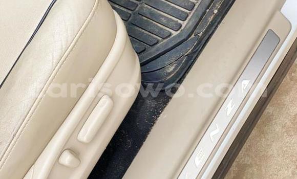 Ra Tuntun Toyota Venza funfun Ọkọ̀ in Cotonou ni Benin Ra Tuntun Toyota Venza funfun Ọkọ̀ in Cotonou ni Benin