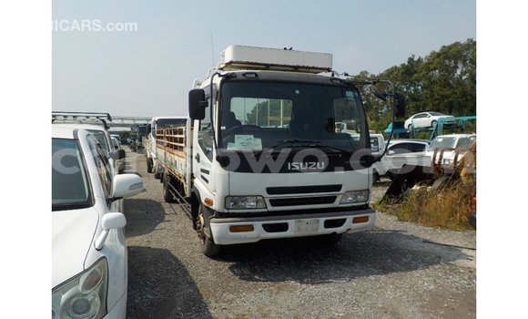 Sayi Imported Isuzu FTR 850 White Babbar mota in Import - Dubai a Benin Sayi Imported Isuzu FTR 850 White Babbar mota in Import - Dubai a Benin