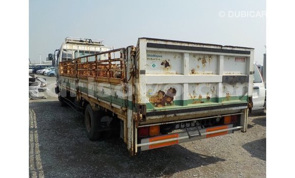 Sayi Imported Isuzu FTR 850 White Babbar mota in Import - Dubai a Benin Sayi Imported Isuzu FTR 850 White Babbar mota in Import - Dubai a Benin