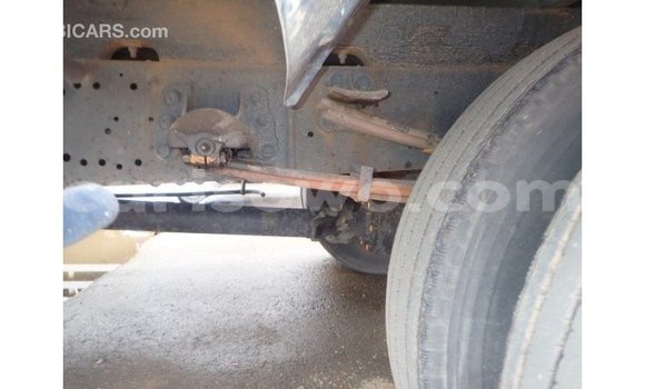 Sayi Imported Isuzu FTR 850 White Babbar mota in Import - Dubai a Benin Sayi Imported Isuzu FTR 850 White Babbar mota in Import - Dubai a Benin