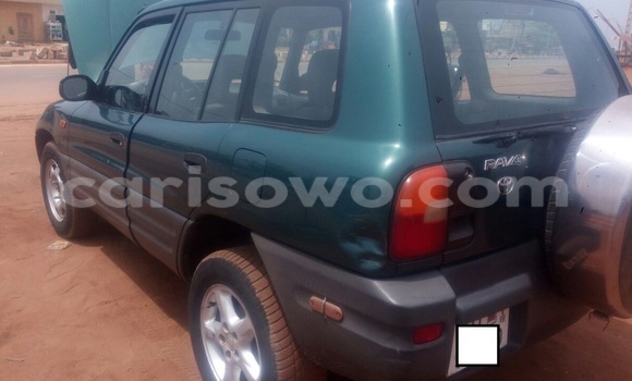 Acheter Occasion Voiture Toyota RAV4 Vert à Abomey Calavi au Benin Acheter Occasion Voiture Toyota RAV4 Vert à Abomey Calavi au Benin