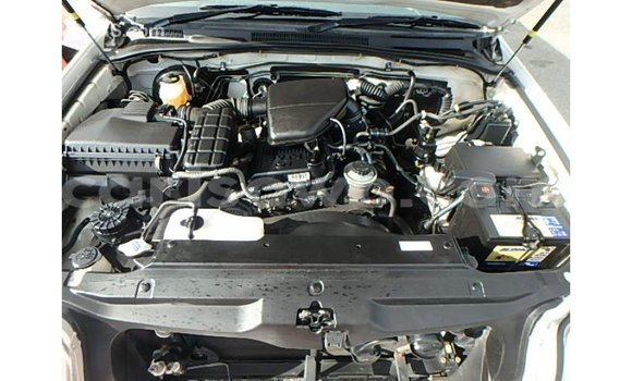 Acheter Import Voiture Toyota Hilux Blanc à Import - Dubai, Benin Acheter Import Voiture Toyota Hilux Blanc à Import - Dubai, Benin