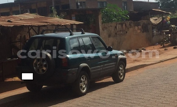 Sayi Na hannu Toyota RAV4 Green Mota in Kétou a Benin Sayi Na hannu Toyota RAV4 Green Mota in Kétou a Benin