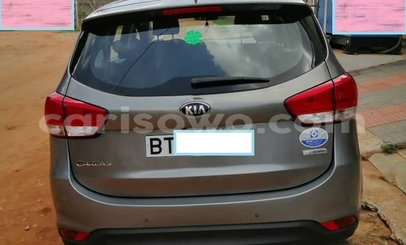 Acheter Occasion Voiture Kia Carens Gris à Cotonou, Benin Acheter Occasion Voiture Kia Carens Gris à Cotonou, Benin