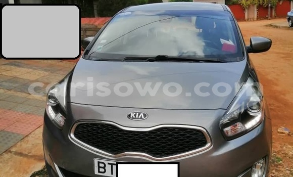 Acheter Occasion Voiture Kia Carens Gris à Cotonou, Benin Acheter Occasion Voiture Kia Carens Gris à Cotonou, Benin