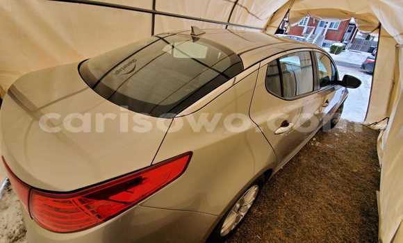 Acheter Occasion Voiture Kia Optima Gris à Cotonou, Benin Acheter Occasion Voiture Kia Optima Gris à Cotonou, Benin