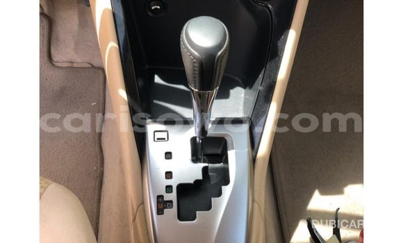 Acheter Import Voiture Toyota Yaris Blanc à Import - Dubai, Benin Acheter Import Voiture Toyota Yaris Blanc à Import - Dubai, Benin