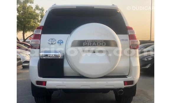 Acheter Import Voiture Toyota Prado Blanc à Import - Dubai, Benin Acheter Import Voiture Toyota Prado Blanc à Import - Dubai, Benin