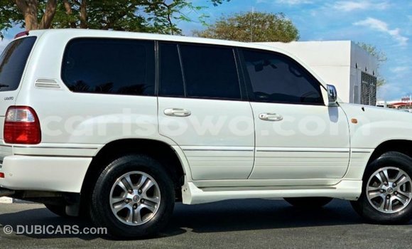 Sayi Imported Lexus LX White Mota in Import - Dubai a Benin Sayi Imported Lexus LX White Mota in Import - Dubai a Benin