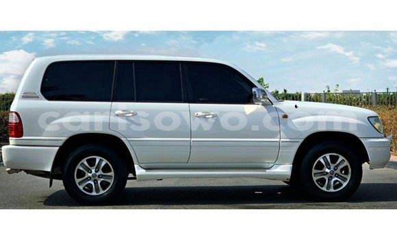 Sayi Imported Lexus LX White Mota in Import - Dubai a Benin Sayi Imported Lexus LX White Mota in Import - Dubai a Benin