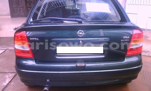 Sayi Na hannu Opel Astra Green Mota in Cotonou a Benin Sayi Na hannu Opel Astra Green Mota in Cotonou a Benin