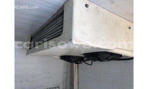 Acheter Import Voiture Toyota Hiace Blanc à Import - Dubai, Benin Acheter Import Voiture Toyota Hiace Blanc à Import - Dubai, Benin