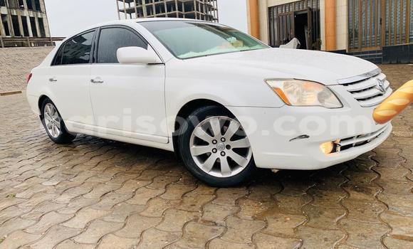 Acheter Neuf Voiture Toyota Avalon Blanc à Cotonou, Benin Acheter Neuf Voiture Toyota Avalon Blanc à Cotonou, Benin