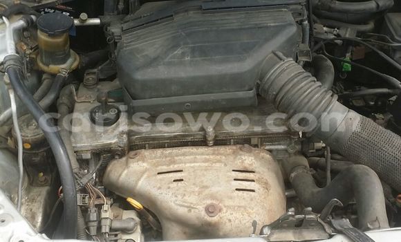 Sayi Na hannu Toyota RAV4 Azurfa Mota in Porto Novo a Benin Sayi Na hannu Toyota RAV4 Azurfa Mota in Porto Novo a Benin