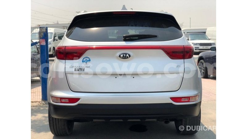 Big with watermark kia sportage benign import dubai 10029