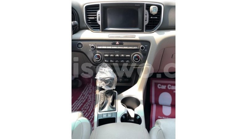 Big with watermark kia sportage benign import dubai 10029