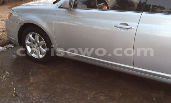 Sayi Na hannu Toyota Avalon Azurfa Mota in Cotonou a Benin Sayi Na hannu Toyota Avalon Azurfa Mota in Cotonou a Benin