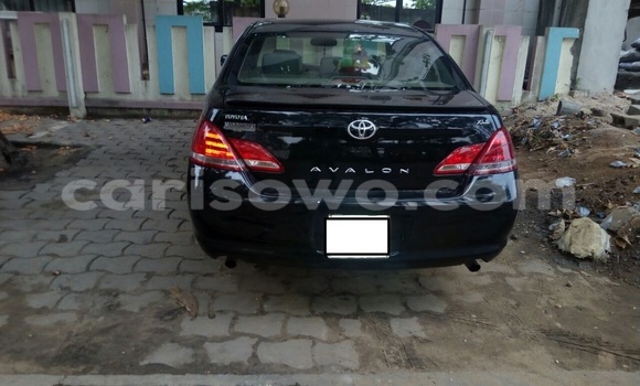 Sayi Na hannu Toyota Avalon Black Mota in Cotonou a Benin Sayi Na hannu Toyota Avalon Black Mota in Cotonou a Benin