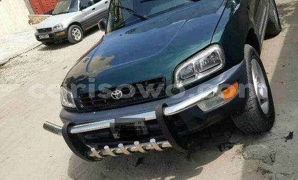 Acheter Occasion Voiture Toyota RAV4 Vert à Cotonou, Benin