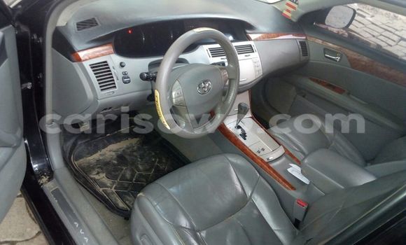 Sayi Na hannu Toyota Avalon Black Mota in Cotonou a Benin Sayi Na hannu Toyota Avalon Black Mota in Cotonou a Benin