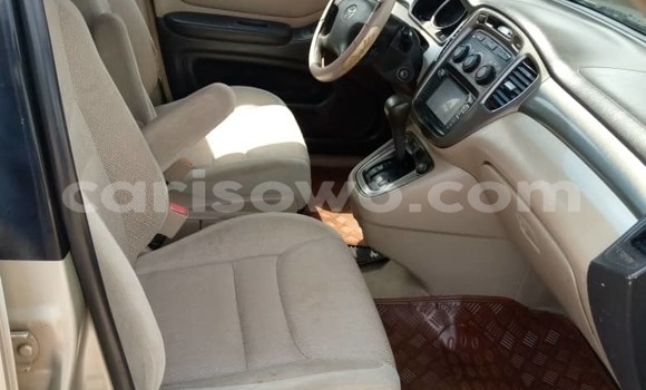 Acheter Occasion Voiture Toyota Highlander Gris à Cotonou, Benin Acheter Occasion Voiture Toyota Highlander Gris à Cotonou, Benin