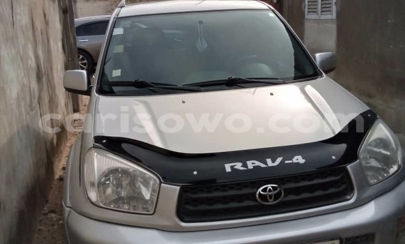Ra Àlòkù Toyota RAV4 Silver Ọkọ̀ in Cotonou ni Benin Ra Àlòkù Toyota RAV4 Silver Ọkọ̀ in Cotonou ni Benin