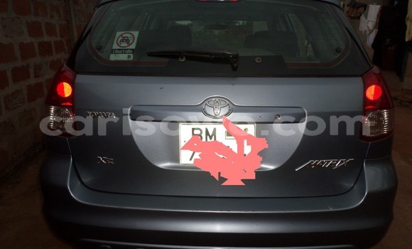 Ra Àlòkù Toyota Matrix Blue Ọkọ̀ in Cotonou ni Benin