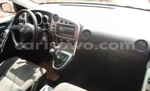 Sayi Na hannu Toyota Matrix Blue Mota in Cotonou a Benin Sayi Na hannu Toyota Matrix Blue Mota in Cotonou a Benin