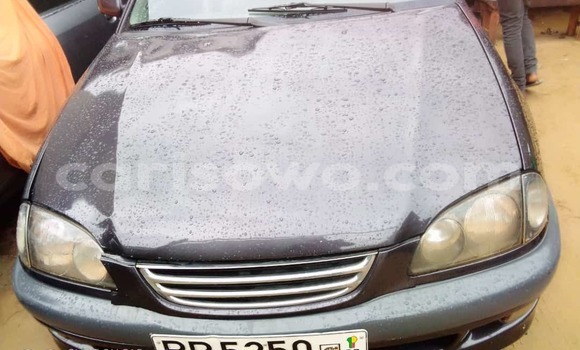Ra Àlòkù Toyota Avensis Brown Ọkọ̀ in Cotonou ni Benin Ra Àlòkù Toyota Avensis Brown Ọkọ̀ in Cotonou ni Benin