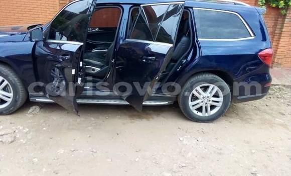 Acheter Neuf Voiture Mercedes Viano Noir à Cotonou, Benin